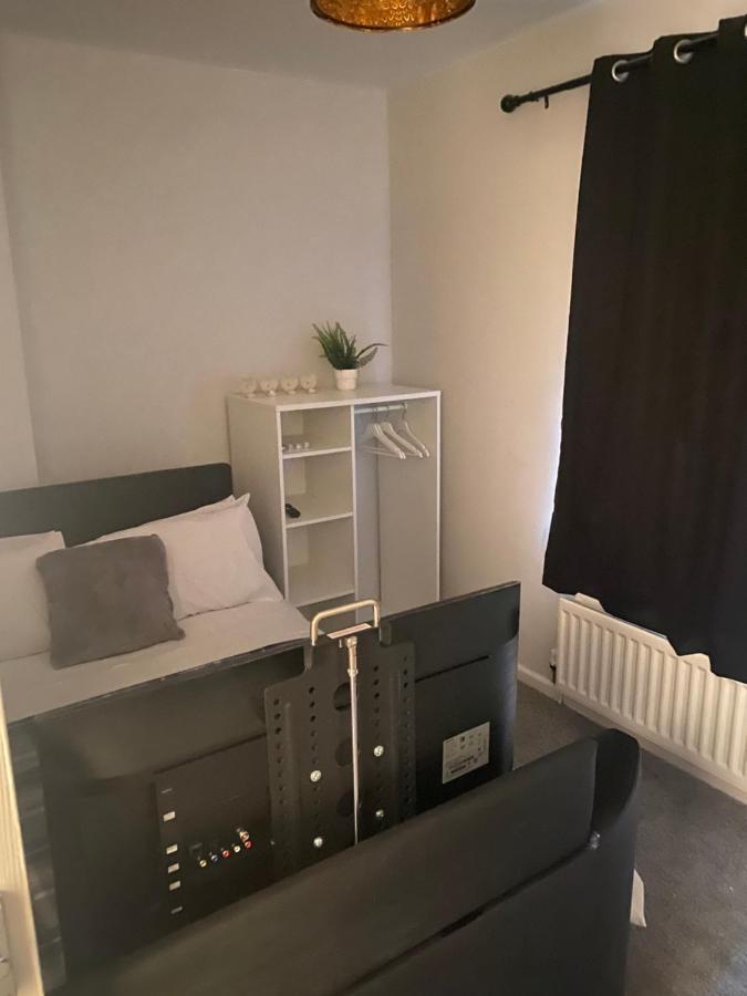 Convenient Room Белфаст Екстериор снимка