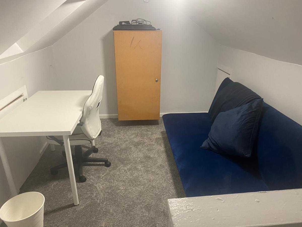 Convenient Room Белфаст Екстериор снимка